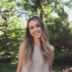 Meet your Posher, Stella